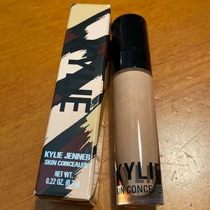 Kylie Jenner Skin Concealer Sand